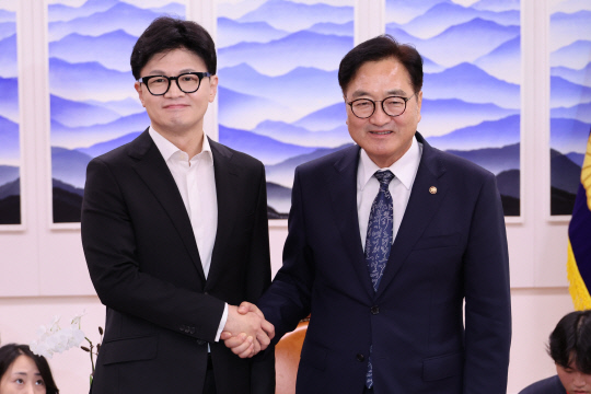 ġѵ,  ü 롦"ȭ 켱"